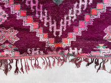 Load image into Gallery viewer, Vintage Moroccan rug 5x10 - V101, Vintage, The Wool Rugs, The Wool Rugs, 