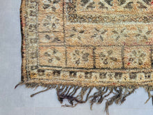 Load image into Gallery viewer, Vintage Moroccan rug 6x10 - V137, Vintage, The Wool Rugs, The Wool Rugs, 