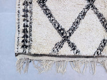 Load image into Gallery viewer, Beni ourain rug 6x8 - B240, Beni ourain, The Wool Rugs, The Wool Rugs, 