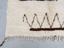 Load image into Gallery viewer, Beni ourain rug 5x8 - B122, Beni ourain, The Wool Rugs, The Wool Rugs, 