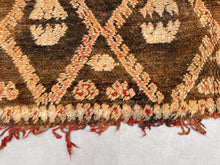 Load image into Gallery viewer, Vintage Moroccan rug 5x7 - V74, Vintage, The Wool Rugs, The Wool Rugs, 