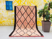 Load image into Gallery viewer, Vintage Moroccan rug 5x7 - V221, Vintage, The Wool Rugs, The Wool Rugs, 
