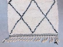 Load image into Gallery viewer, Beni ourain runner 2x9 - B351, Runner, The Wool Rugs, The Wool Rugs, 