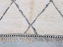 Load image into Gallery viewer, Beni ourain rug 5x8 - B112, Beni ourain, The Wool Rugs, The Wool Rugs, 