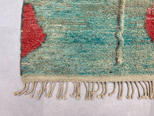 Load image into Gallery viewer, Vintage Moroccan rug 6x9 - V180, Vintage, The Wool Rugs, The Wool Rugs, 