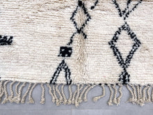 Load image into Gallery viewer, Beni ourain rug 6x9 - B301, Beni ourain, The Wool Rugs, The Wool Rugs, 