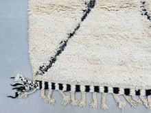 Load image into Gallery viewer, Beni ourain rug 6x9 - B298, Beni ourain, The Wool Rugs, The Wool Rugs, 