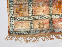 Load image into Gallery viewer, Vintage Moroccan rug 5x9 - V105, Vintage, The Wool Rugs, The Wool Rugs, 