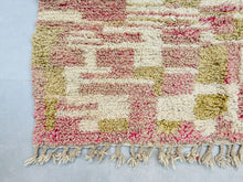 Load image into Gallery viewer, Vintage Moroccan rug 5x8 - V84, Vintage, The Wool Rugs, The Wool Rugs, 