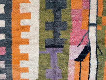 Load image into Gallery viewer, Vintage Moroccan rug 5x8 - V54, Vintage, The Wool Rugs, The Wool Rugs, 