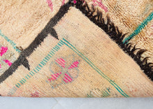 Load image into Gallery viewer, Vintage Moroccan rug 4x8 - V217, Vintage, The Wool Rugs, The Wool Rugs, 
