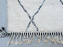 Load image into Gallery viewer, Beni Ourain Rug 6x9 - B254, Beni ourain, The Wool Rugs, The Wool Rugs, 
