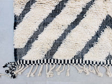 Load image into Gallery viewer, Beni ourain rug 6x8 - B116, Beni ourain, The Wool Rugs, The Wool Rugs, 